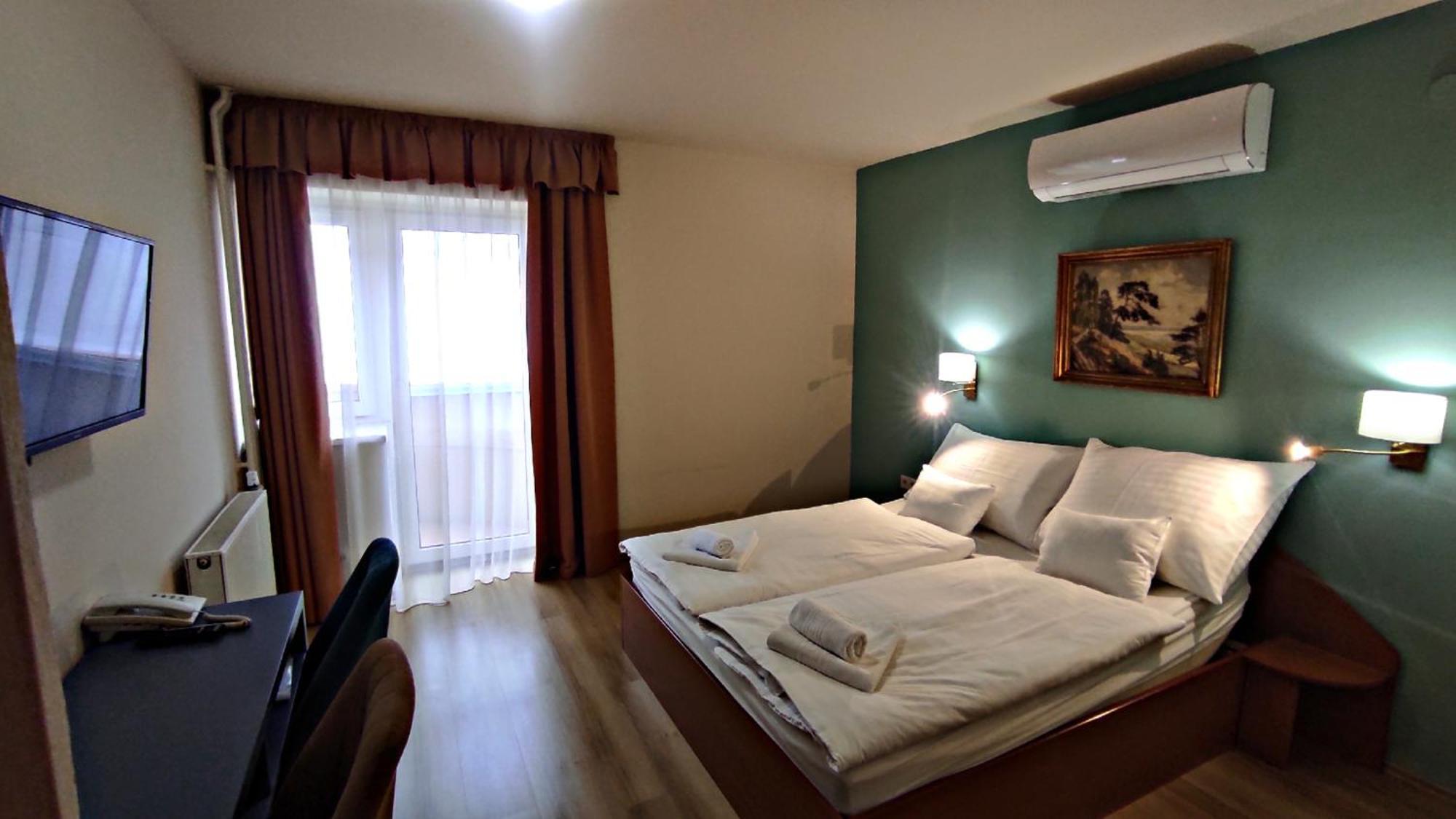 Atrium Hotel Harkany Ngoại thất bức ảnh