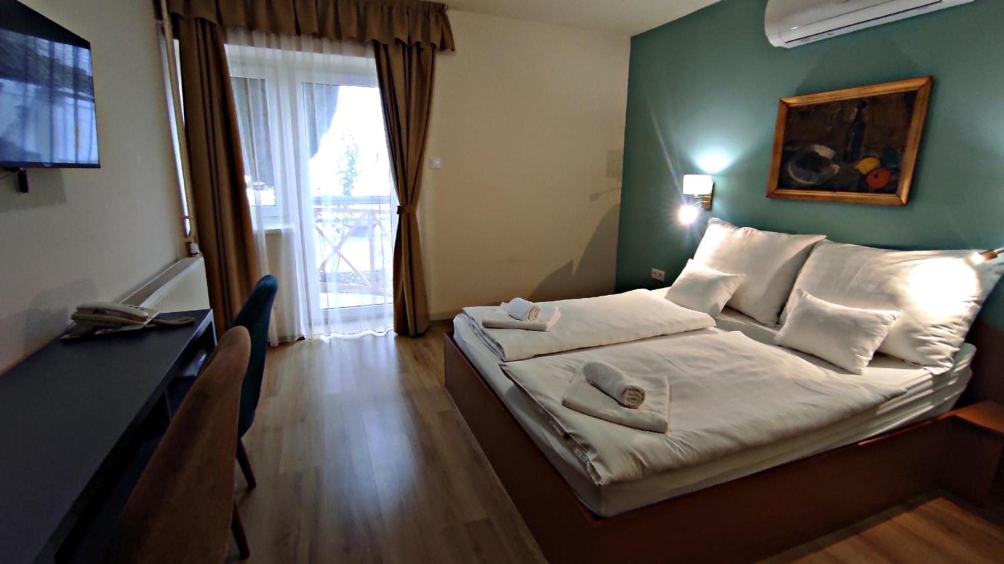 Atrium Hotel Harkany Ngoại thất bức ảnh